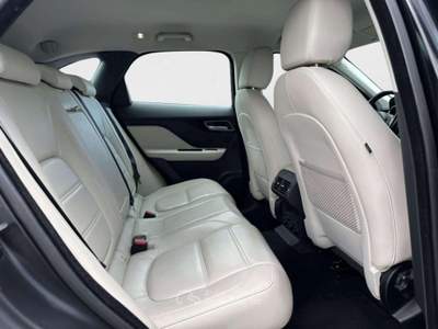 Jaguar F-Pace 2.0 D 180 CV AWD aut. Prestige Nero usata Monteriggioni
