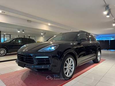 Porsche Cayenne 3.0 tiptronic TUTTA TAGLIANDATA PORSCHE*SEDIL.RISC Nero usata CONEGLIANO