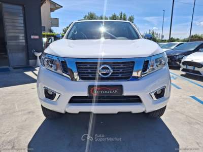 Nissan Navara Navara 2.3 dCi 4WD Double Cab Acenta Bianco usata Prato