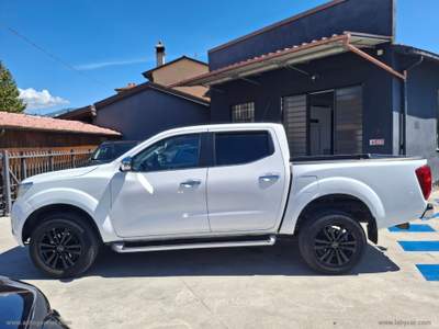 Nissan Navara Navara 2.3 dCi 4WD Double Cab Acenta Bianco usata Prato