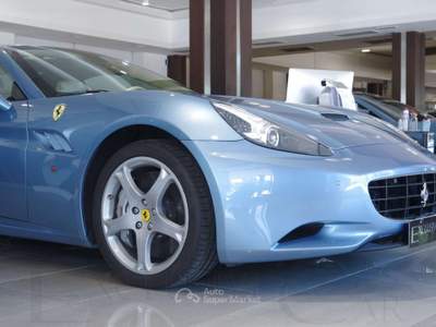 Ferrari California California 4.3 dct Blu/Azzurro usata Olbia