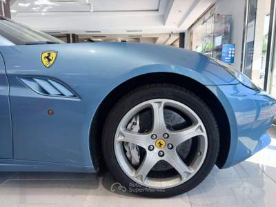 Ferrari California California 4.3 dct Blu/Azzurro usata Olbia