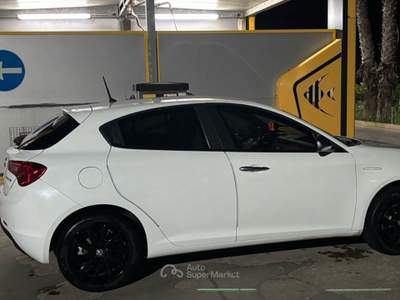 Alfa Romeo Giulietta GIULIETTA BENZINA /GPL (CASA MADRE) Bianco usata Roma