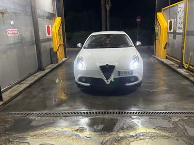 Alfa Romeo Giulietta GIULIETTA BENZINA /GPL (CASA MADRE) Bianco usata Roma
