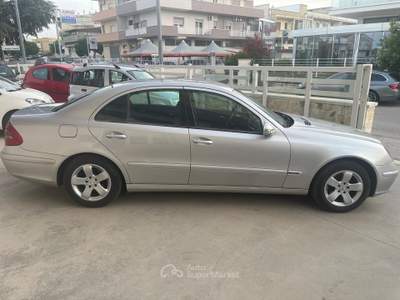 Mercedes-Benz Classe E E 220 CDI cat Classic Grigio usata Castellana Grotte