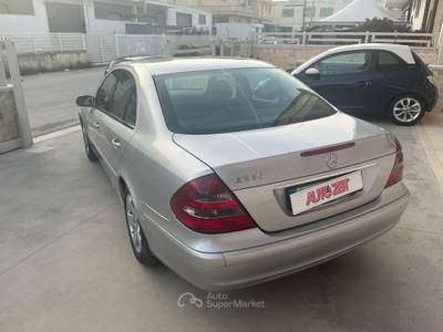 Mercedes-Benz Classe E E 220 CDI cat Classic Grigio usata Castellana Grotte