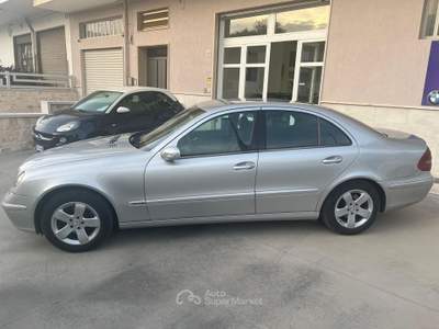 Mercedes-Benz Classe E E 220 CDI cat Classic Grigio usata Castellana Grotte