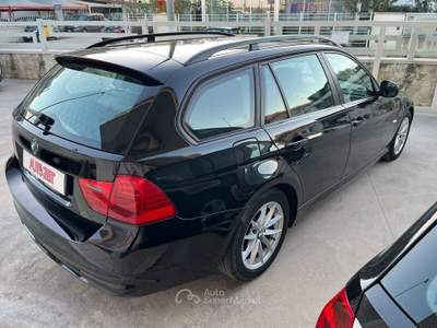 BMW Serie 3 320d 320 d cat Touring Futura Nero usata Castellana Grotte
