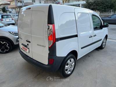 Renault Kangoo Blue dCi 8V 115CV Limited Autocarro Bianco usata Castellana Grotte