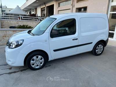 Renault Kangoo Blue dCi 8V 115CV Limited Autocarro Bianco usata Castellana Grotte