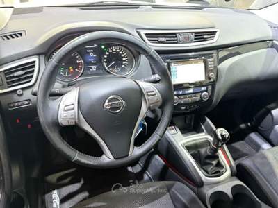 Nissan Qashqai 360 G Bianco usata Poggiomarino