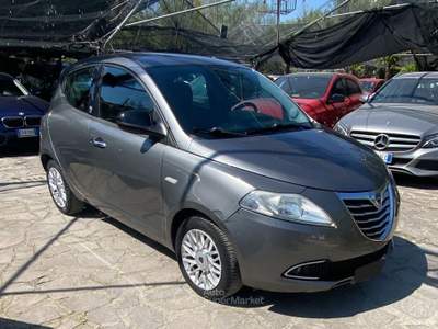 Lancia Ypsilon GPL NEOPATENTATI Grigio usata Bologna