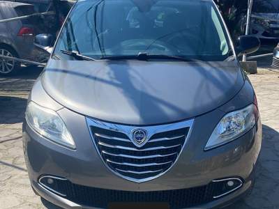 Lancia Ypsilon GPL NEOPATENTATI Grigio usata Bologna