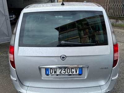 Lancia Phedra MJT 136 CV Platino Oro usata Torino