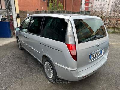 Lancia Phedra MJT 136 CV Platino Oro usata Torino