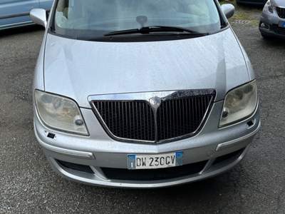 Lancia Phedra MJT 136 CV Platino Oro usata Torino