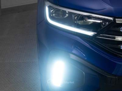 Volkswagen T-Roc 1.0 TSI R-Line Plus Blu/Azzurro usata Paruzzaro