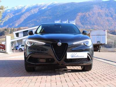 Alfa Romeo Stelvio 2.2 Turbodiesel 160cv VELOCE TETTO-H&K-PELLE Nero usata Denno