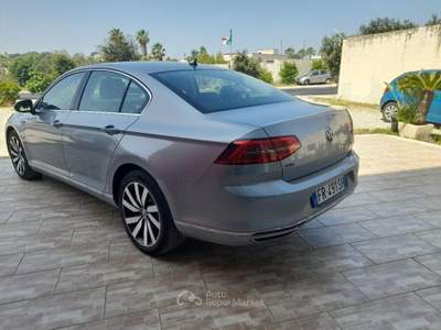Volkswagen Passat  1.4 GTE DSG Plug-In-Hybrid Argento usata Caprarica di Lecce