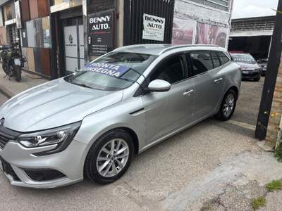 Renault Mégane  Sporter dCi 8V 110 CV Energy Zen Grigio usata Afragola