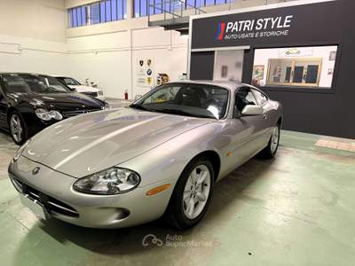 Jaguar XK XK8 Coupe 4.0 100.000 KM IN  PERFETTE CONDIZIONE Argento usata Brescia