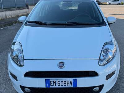 Fiat Punto Fiat grande punto adatta per neopatentati Bianco usata Carovigno