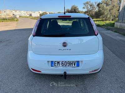 Fiat Punto Fiat grande punto adatta per neopatentati Bianco usata Carovigno