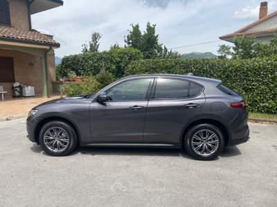 Alfa Romeo Stelvio 2.2 Turbodiesel 190 CV AT8 Q4 Business XENO/NAVIG Grigio usata Atripalda