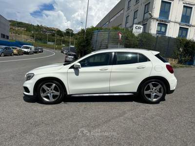 Mercedes-Benz GLA KIT ESTETICO AMG Bianco usata La Spezia