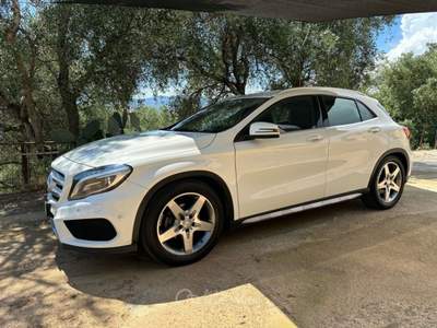 Mercedes-Benz GLA KIT ESTETICO AMG Bianco usata La Spezia