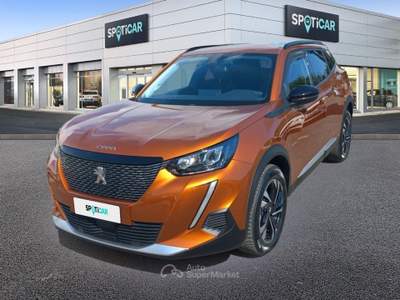 Peugeot 2008 BlueHDi 110 Allure Pack S/S Arancione usata Roma