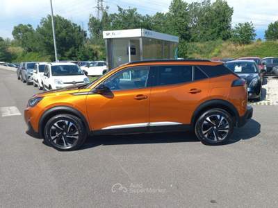 Peugeot 2008 BlueHDi 110 Allure Pack S/S Arancione usata Roma