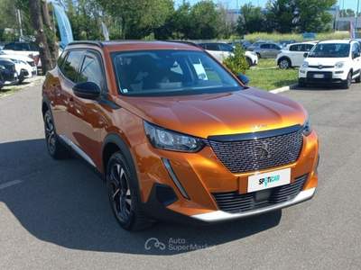 Peugeot 2008 BlueHDi 110 Allure Pack S/S Arancione usata Roma