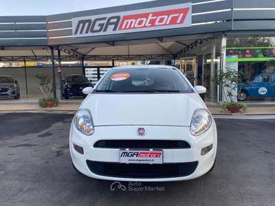 Fiat Punto 1.2 8V 5 porte Street Bianco usata Giugliano in Campania