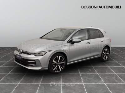 Volkswagen Golf 1.5 tsi ehybrid 204cv edition plus dsg Grigio usata Cremona