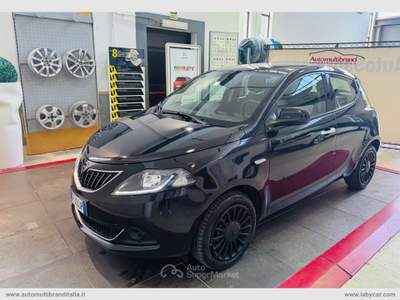 Lancia Ypsilon Ypsilon 1.0 FireFly 5p.S&S HYBRID SILVER . A.Ferr. Nero usata Venezia