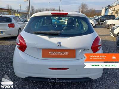 Peugeot 208 1.4 HDi 68 CV 5 porte Allure Bianco usata La Spezia