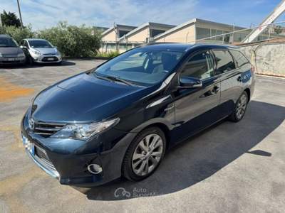 Toyota Auris 1.8 Hybrid Lounge CIVITANOVA M. Blu/Azzurro usata Recanati