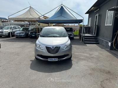 Lancia Ypsilon 1.2 69 CV 5 porte S&S Gold Grigio usata Castellammare di Stabia
