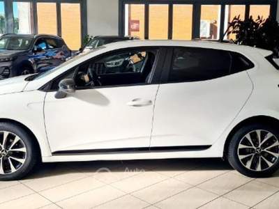 Mitsubishi Colt 1.0L turbo 90 CV Invite Bianco usata Massa