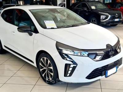 Mitsubishi Colt 1.0L turbo 90 CV Invite Bianco usata Massa