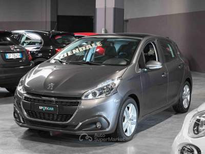 Peugeot 208 PureTech 82cv Signature SKY Grigio usata Pianezza
