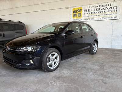 Volkswagen Polo 1.0 mpi 65cv NEOPATENTATI Nero usata Motta di Livenza
