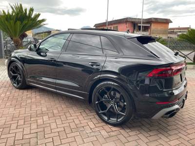 Audi RS Q8 Acconto €62.650 Noleggio con riscatto NoScoring Nero usata Cassino