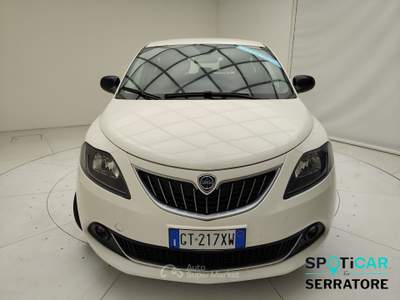 Lancia Ypsilon III 2021 1.0 firefly hybrid Platino s&s 70cv Bianco usata Erba