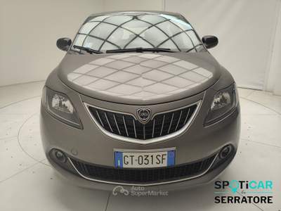 Lancia Ypsilon III 2021 1.0 firefly hybrid Platino s&s 70cv Grigio usata Erba