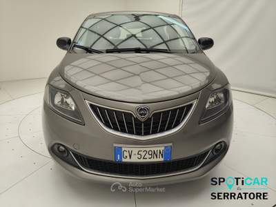 Lancia Ypsilon III 2021 1.0 firefly hybrid Platino s&s 70cv Grigio usata Erba