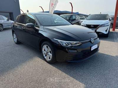 Volkswagen Golf 1.5 etsi evo Life 130cv dsg Nero usata Tavagnacco