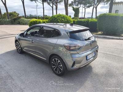 Renault Clio 1.6 E Tech full hybrid Techno Grigio usata Taranto
