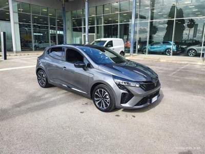Renault Clio 1.6 E Tech full hybrid Techno Grigio usata Taranto